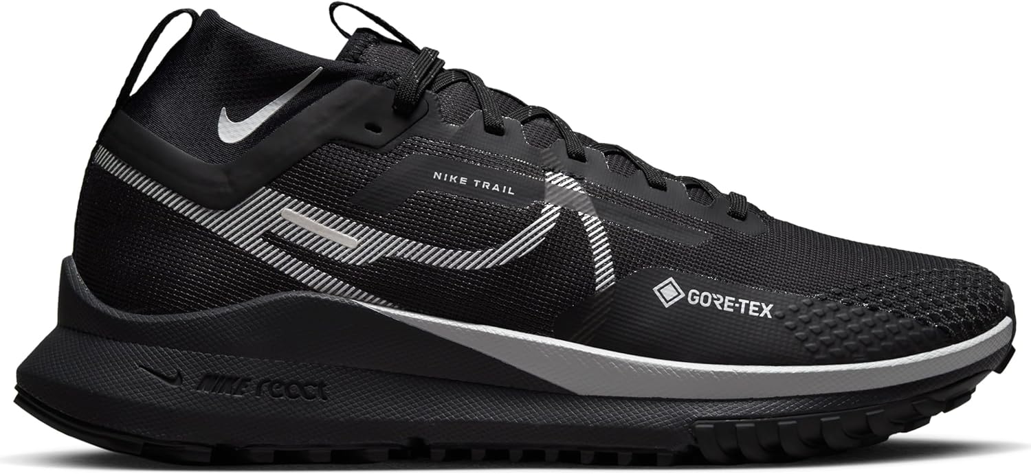 Nike Men's Low-Top Sneakers Black Wolf Grey Reflect Silver G526672