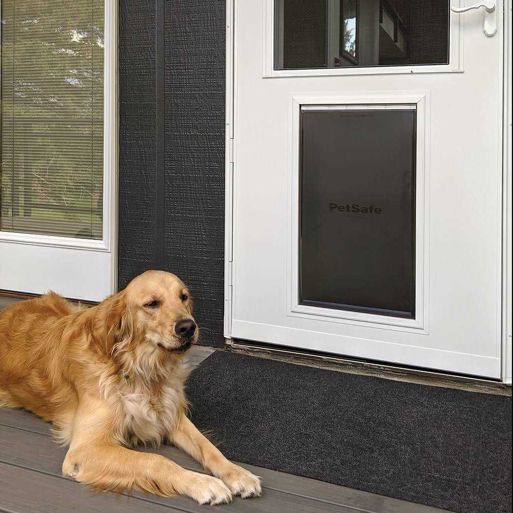 LARSON Pet Door XL 81-in White High-view Wood Core Storm Door Z5393