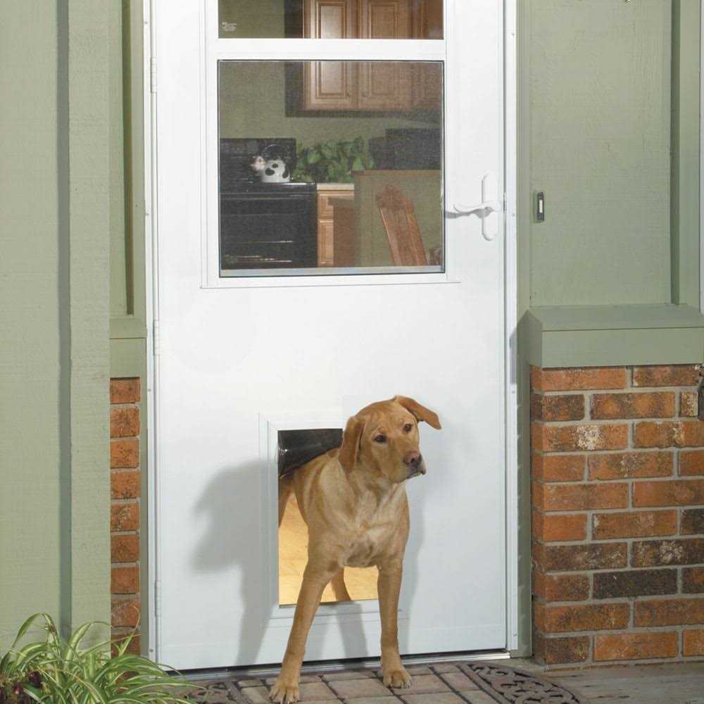 LARSON Pet Storm Door D564410