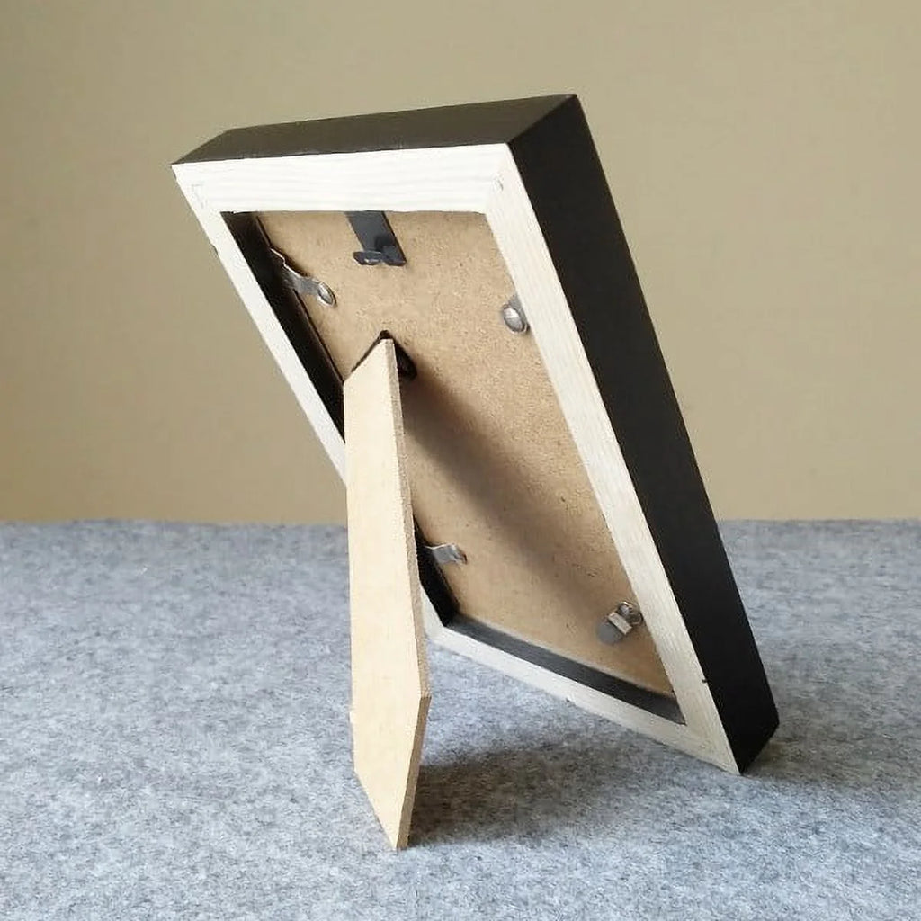 Lines Depict Mystery Horn Desktop Photo Frame Ornament L39930