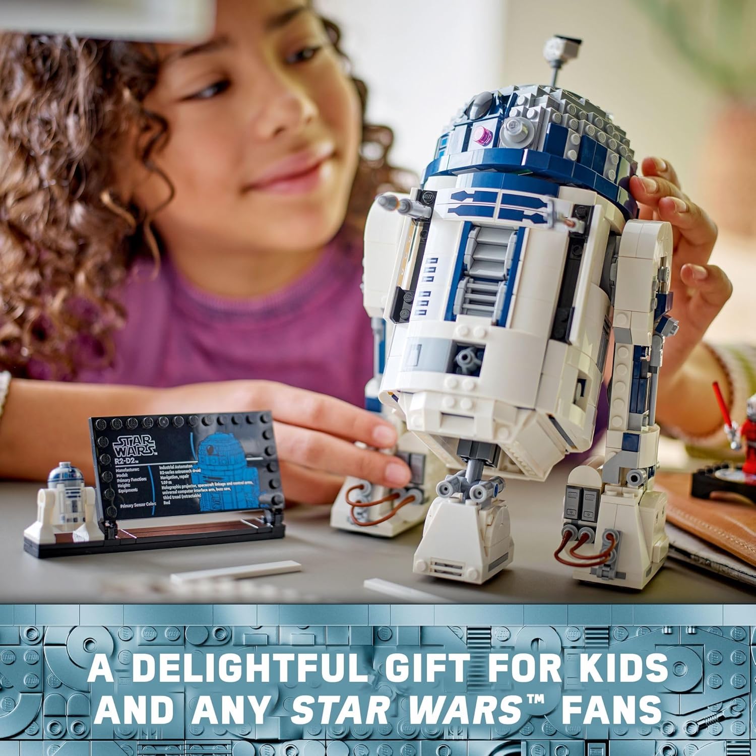 LEGO Star Wars R2-D2 Brick Built Droid Figure with 25th Anniversary Darth Malak Minifigure F86154