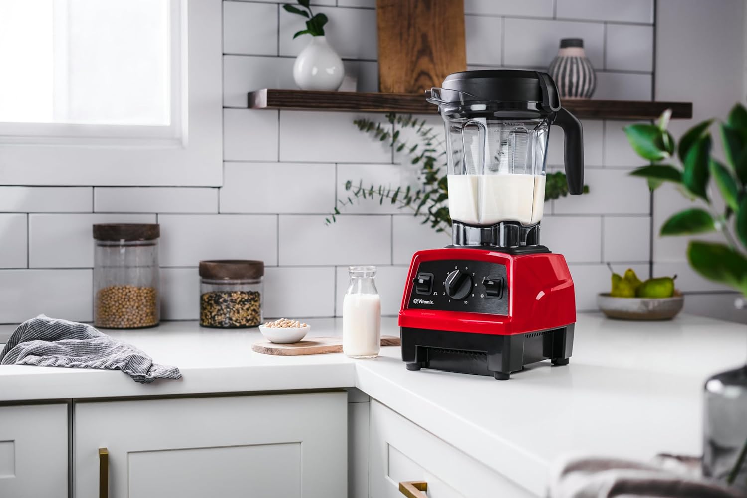 Vitamix Explorian Blender, 64 oz, Red (Renewed Premium) E146841