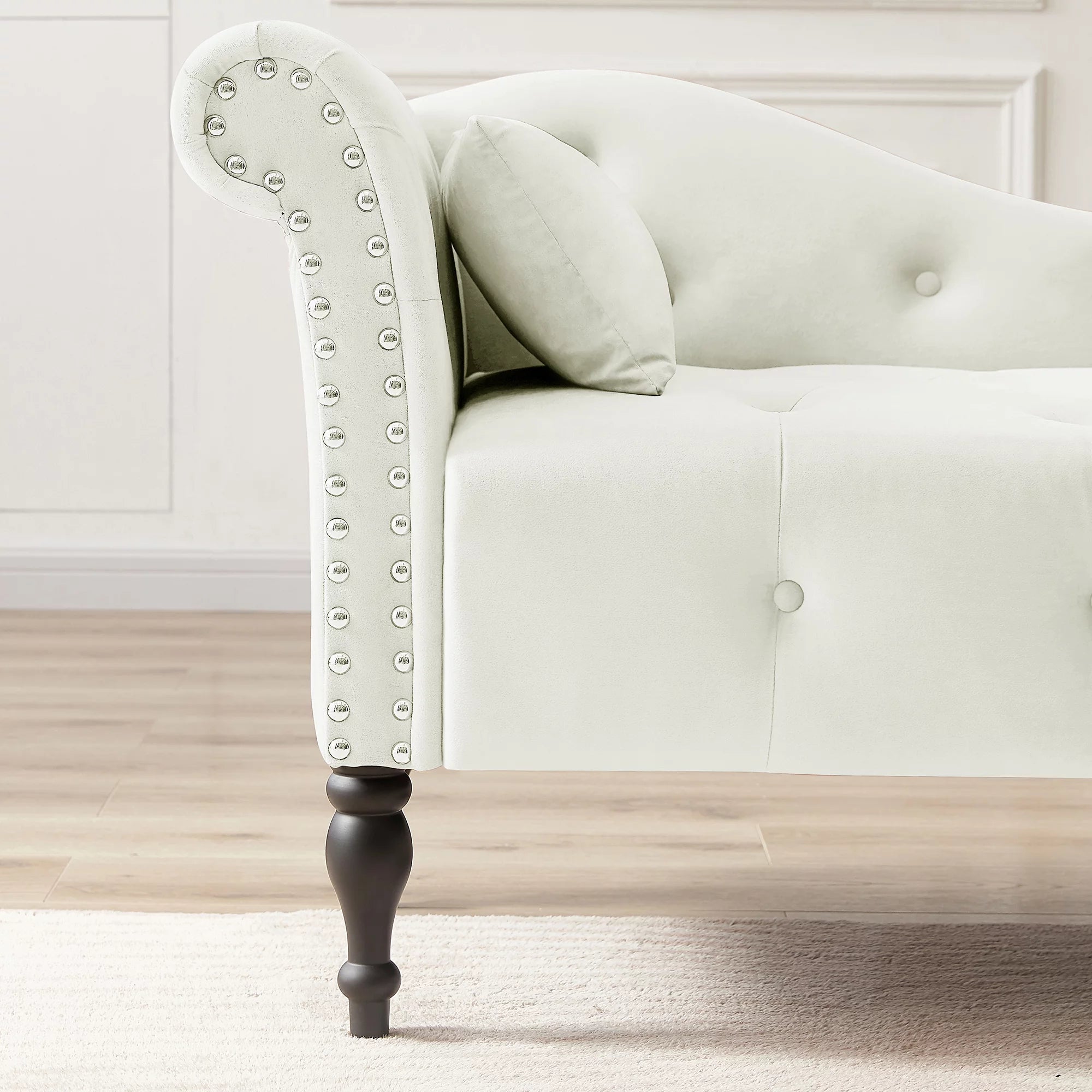 HUTWIFE Velvet Chaise Lounge with Nailhead Trim and Pillow S383